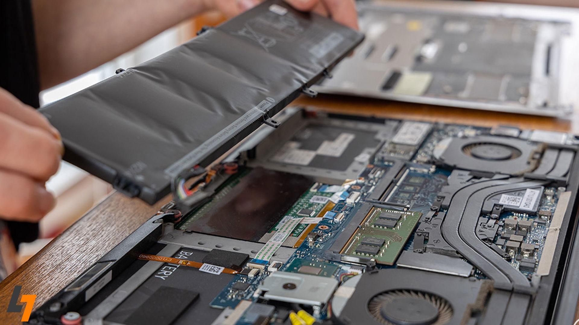 تعویض باتری لپتاپ