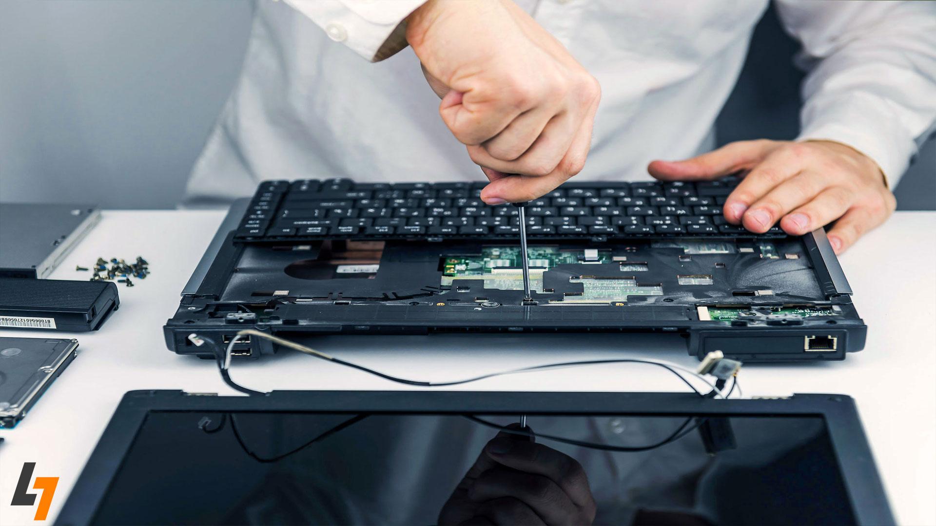 سرویس دوره‌ای کیبورد لپ‌تاپ