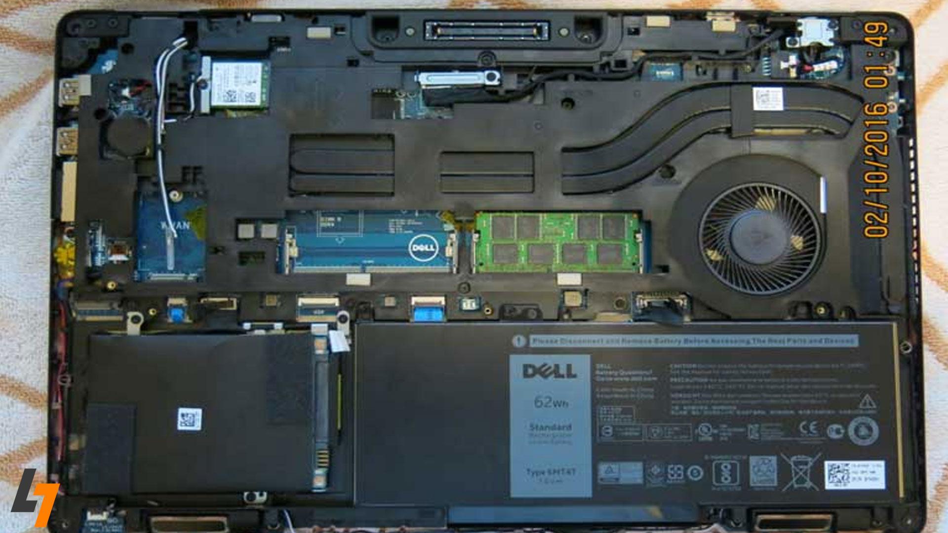 قسمت پشتی لپ‌تاپ‌ دل